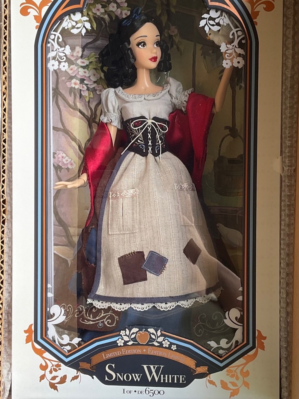 Disney Snow White in rags limited edition doll